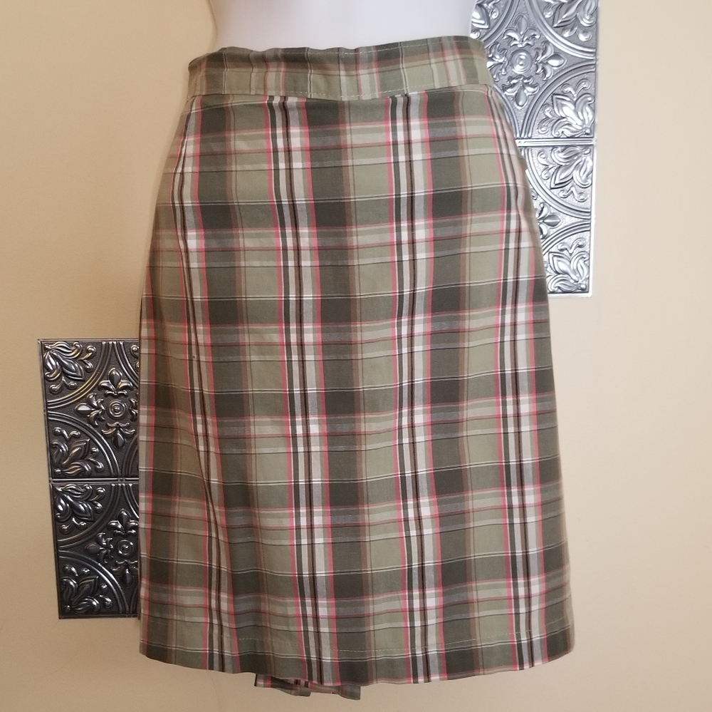 AW Golf Plaid Side Zip Size 16 NWOT